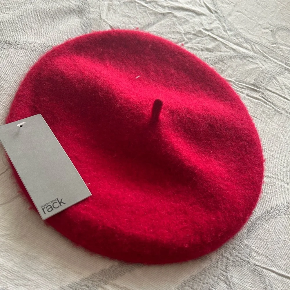 Red Beret NWT Wool - Picture 2 of 4